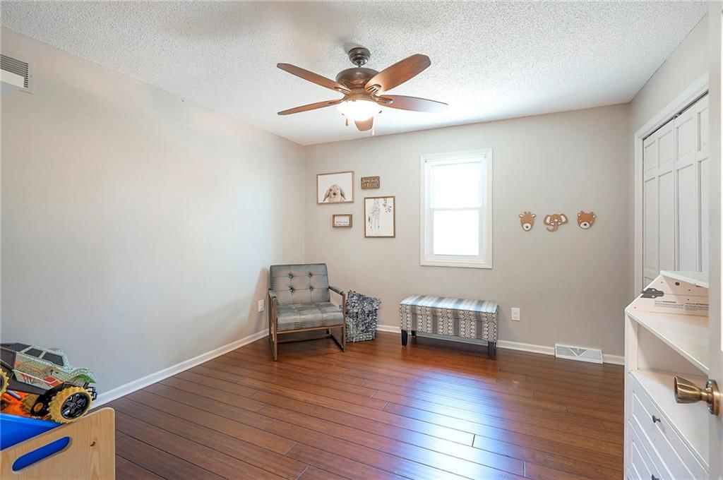 615 OVERLOOK Drive — photo 33