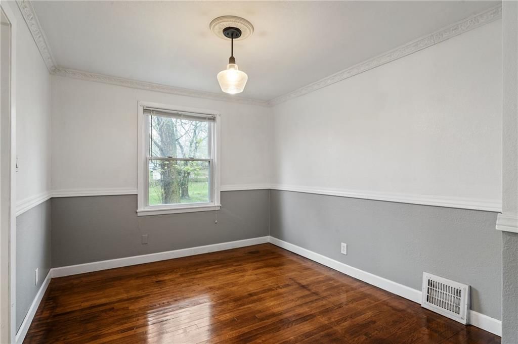 726 Lakewood Road — photo 9