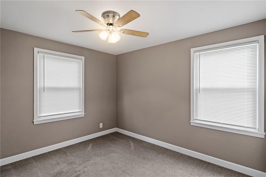 726 Lakewood Road — photo 13