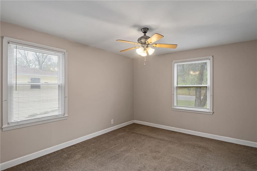 726 Lakewood Road — photo 14