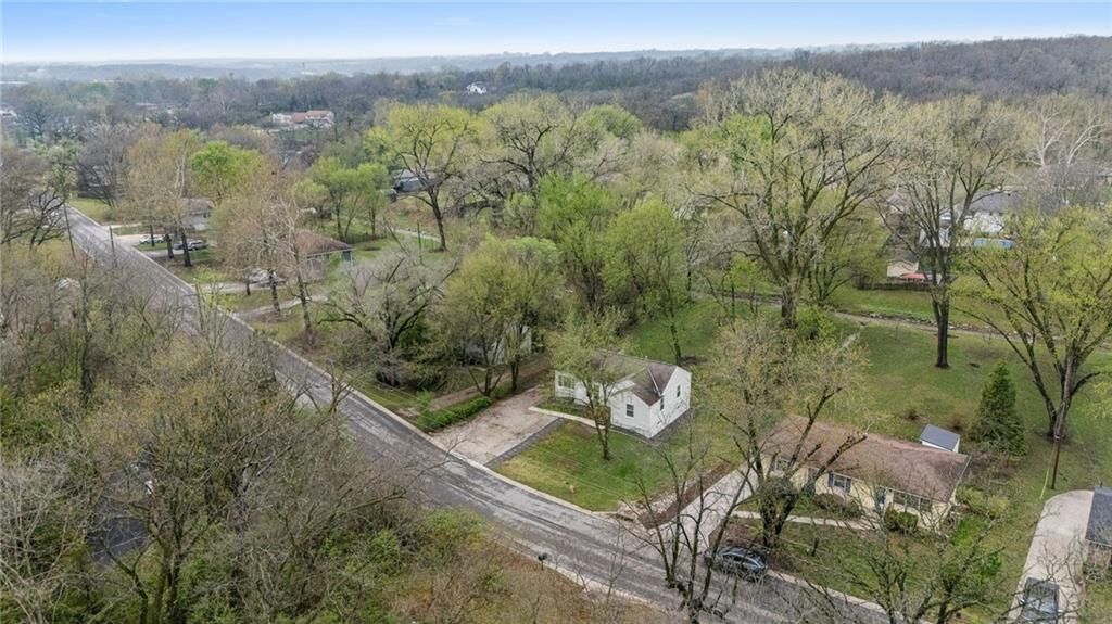 726 Lakewood Road — photo 32