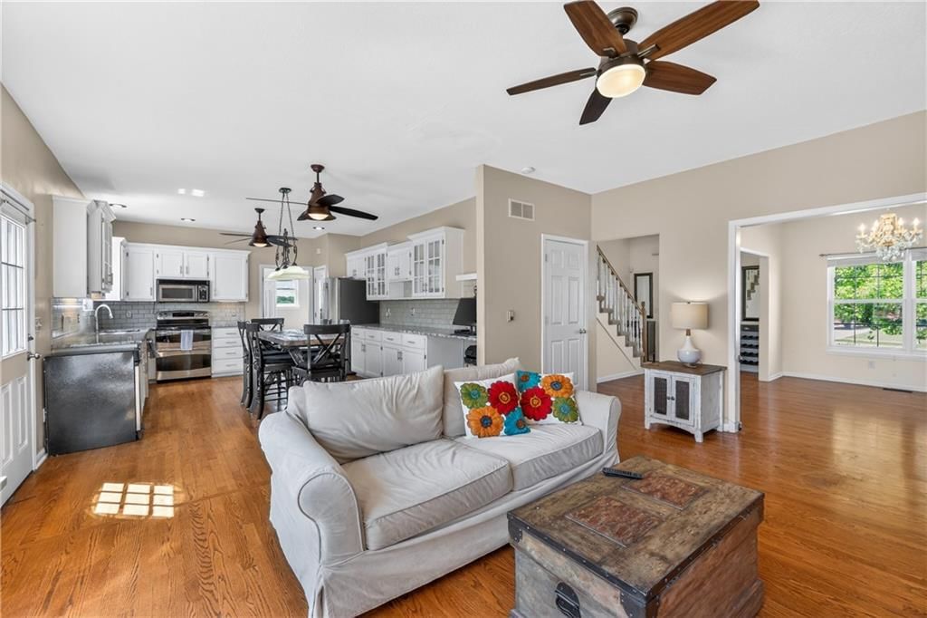 817 Homestead Street — photo 23
