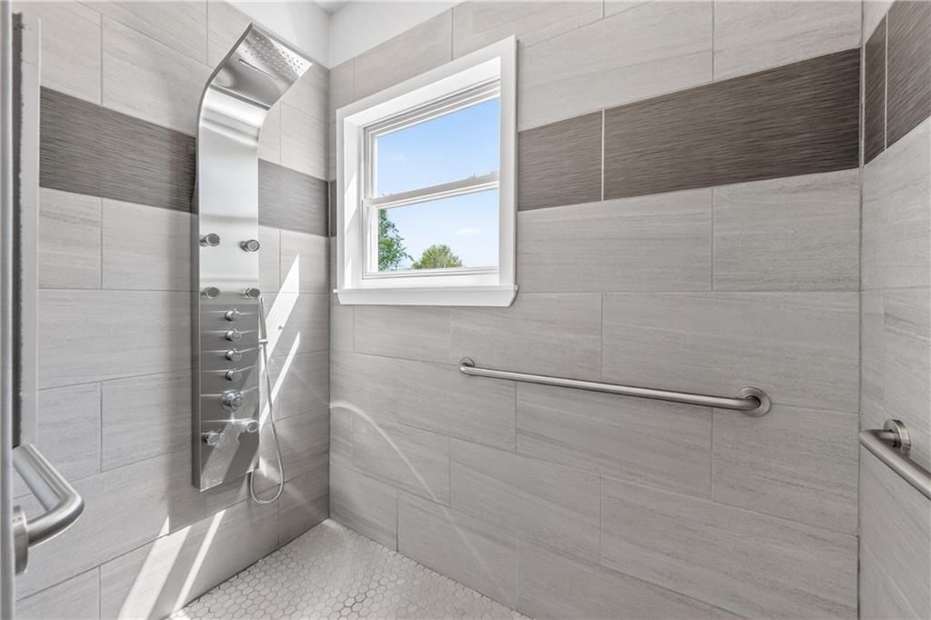 817 Homestead Street — photo 29
