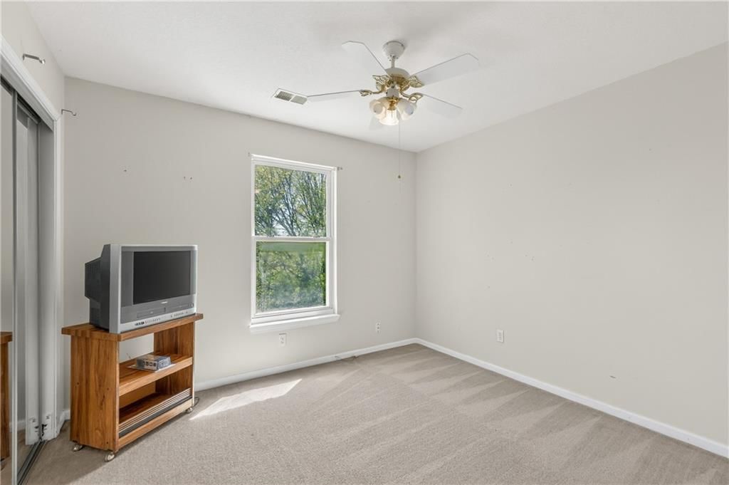 817 Homestead Street — photo 40