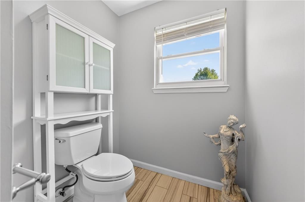 817 Homestead Street — photo 47