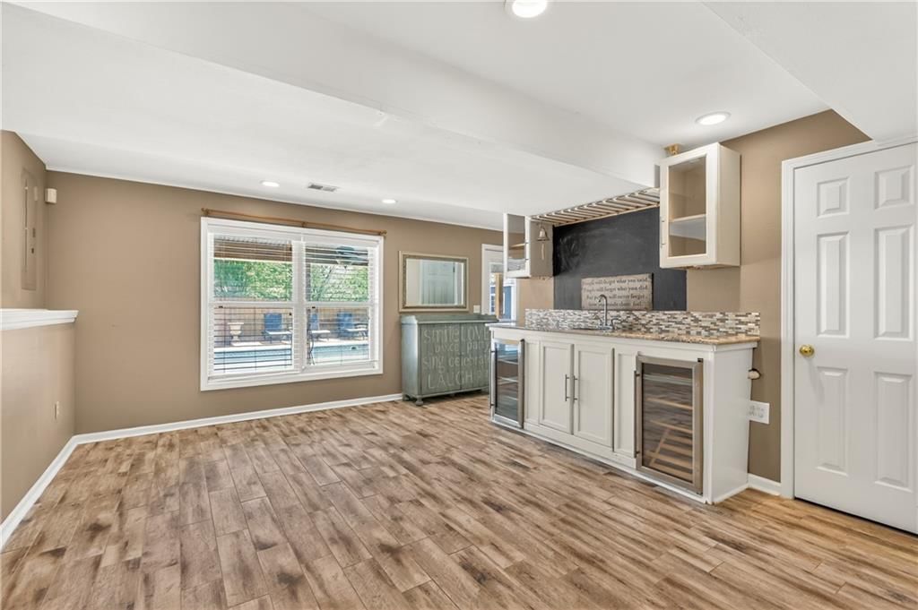 817 Homestead Street — photo 52
