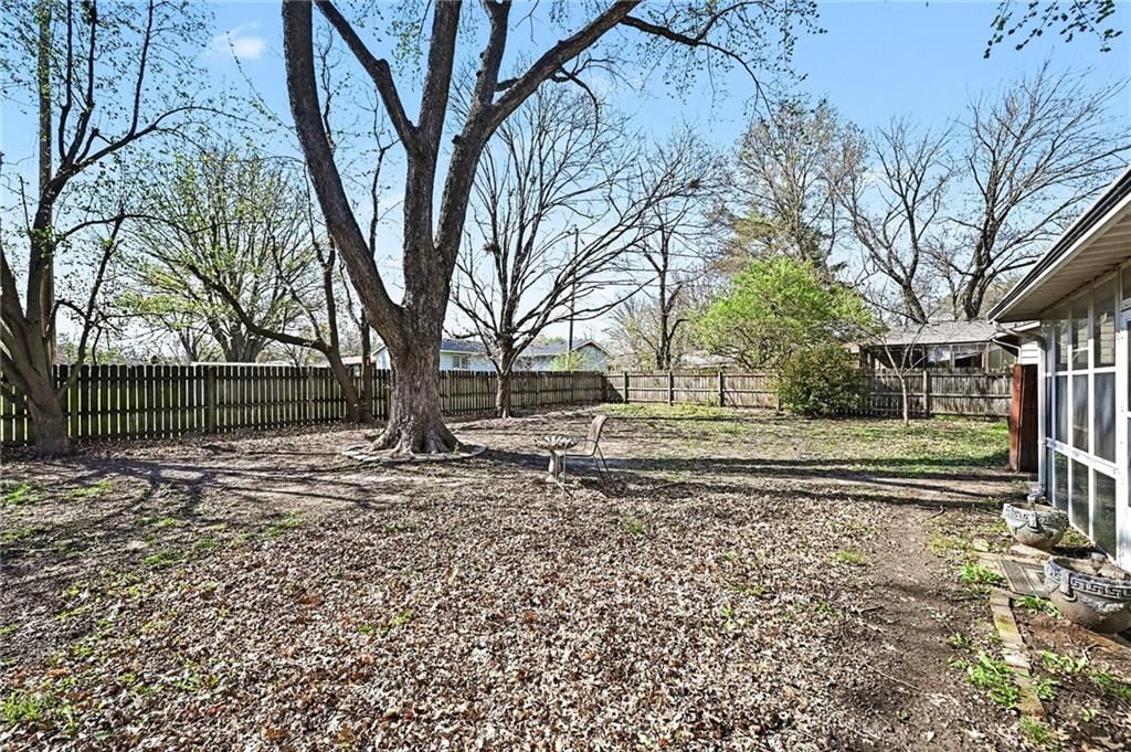 815 Denney Lane — photo 28