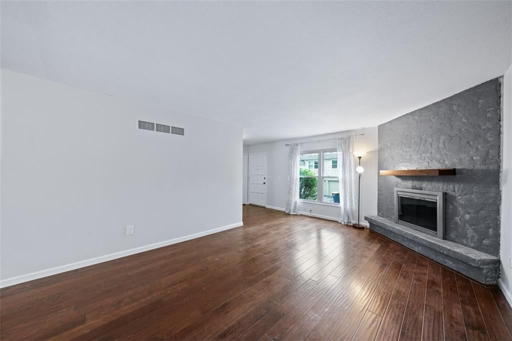23 W Bannister Road — photo 3