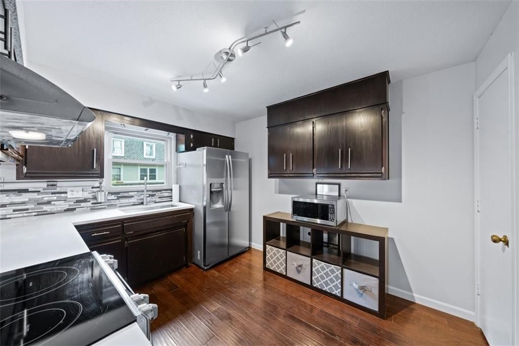 23 W Bannister Road — photo 8