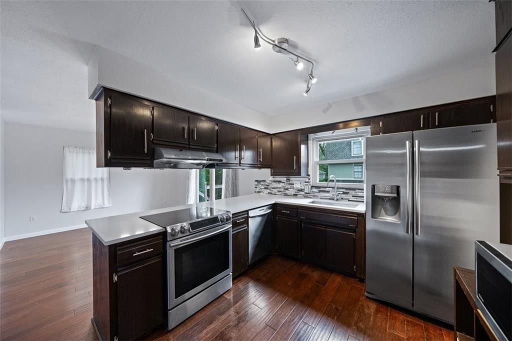 23 W Bannister Road — photo 10