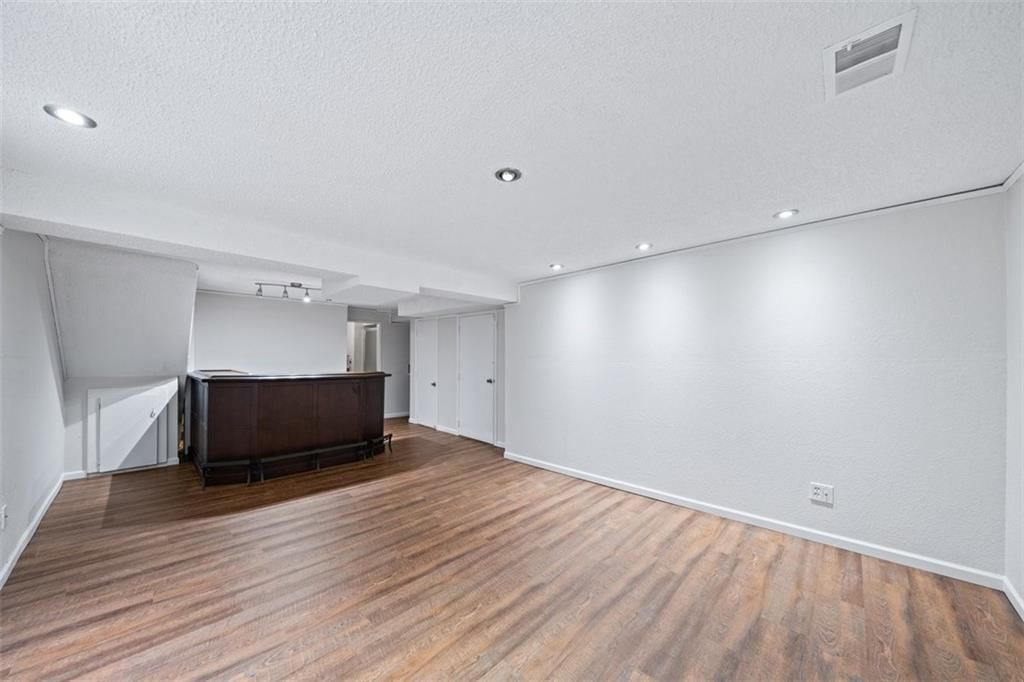23 W Bannister Road — photo 22
