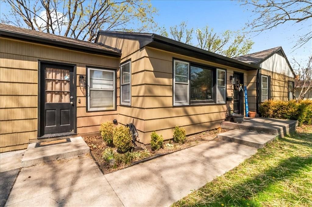 2105 SW Walnut Street — photo 4