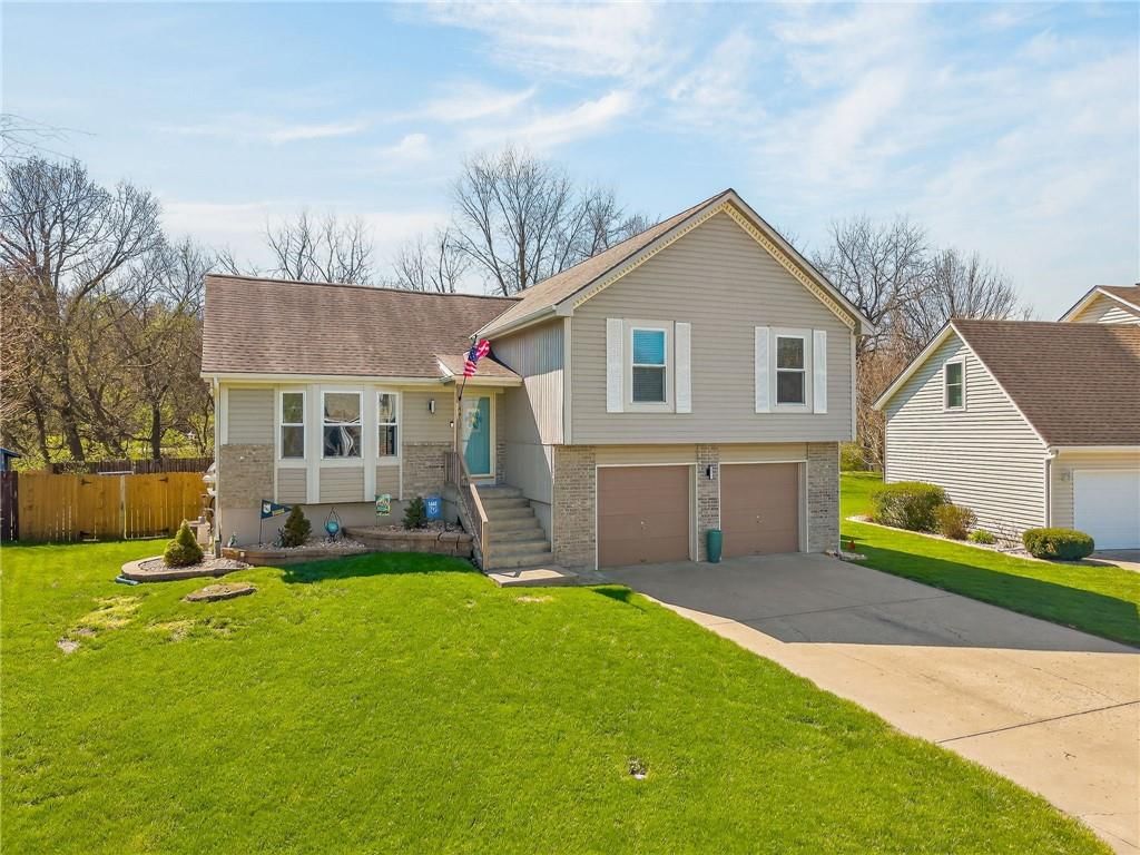 4412 NW PENNINGTON Lane — photo 2