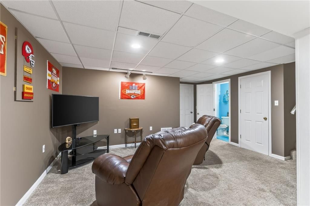 4412 NW PENNINGTON Lane — photo 39