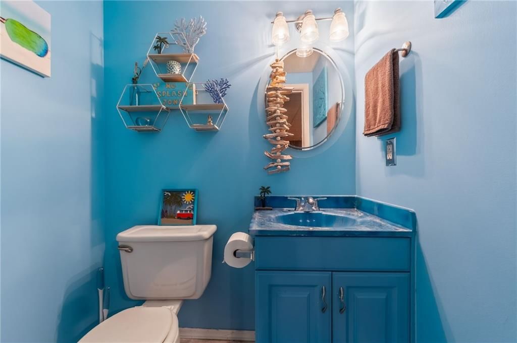 4412 NW PENNINGTON Lane — photo 40