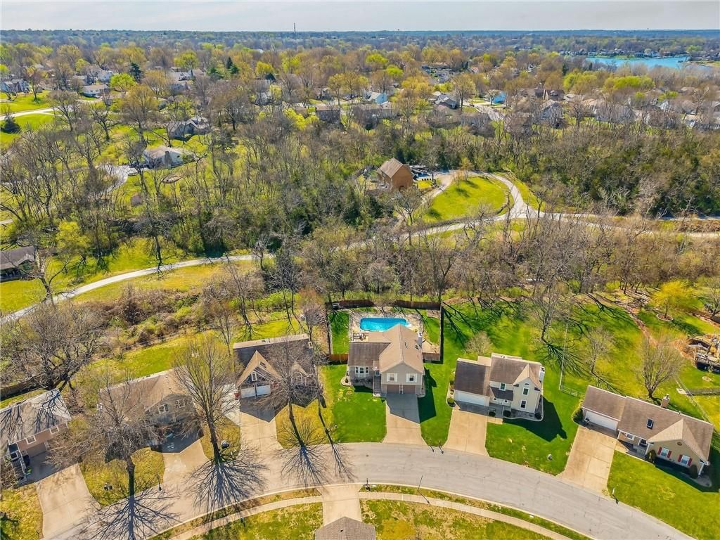 4412 NW PENNINGTON Lane — photo 44