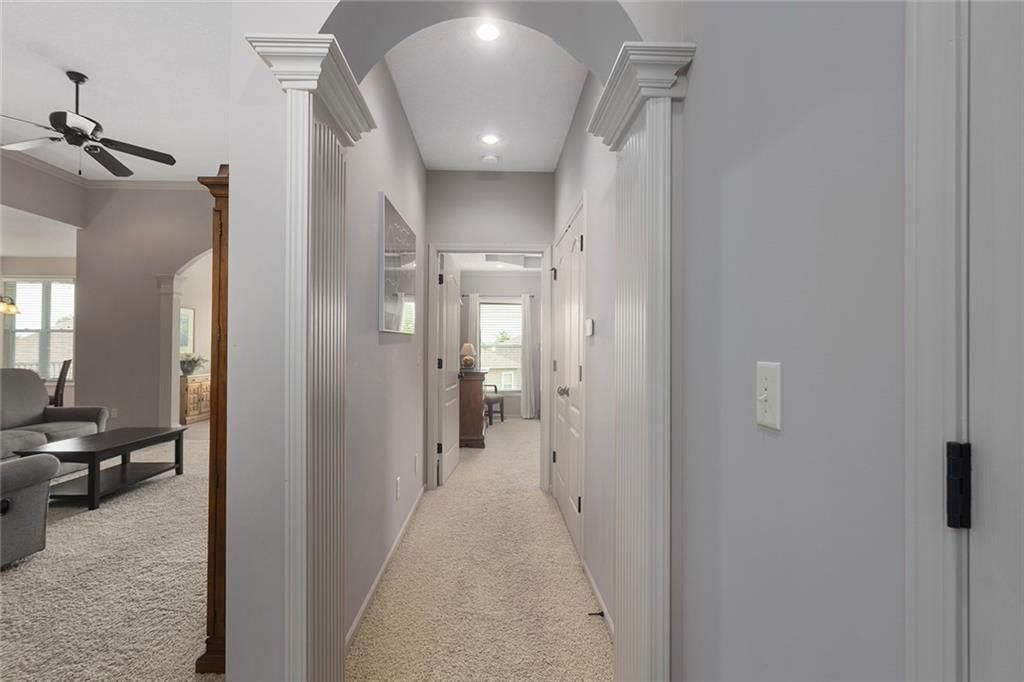 901 SW Olympia Court — photo 17