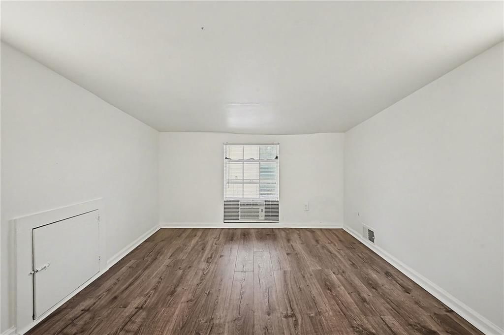 410 E Kansas Avenue — photo 15