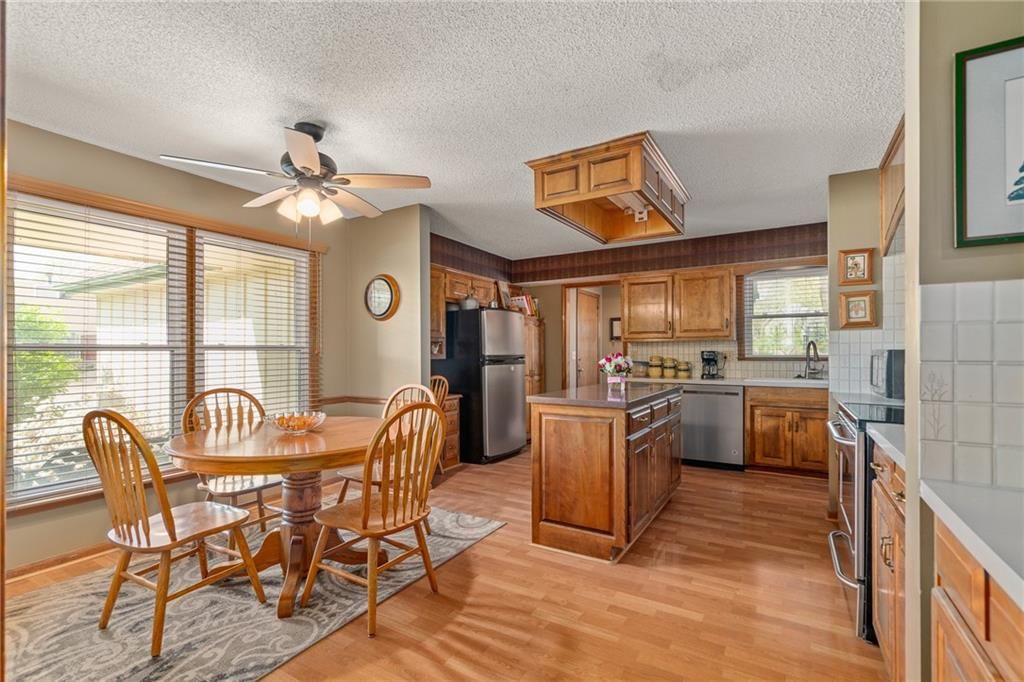 316 N Pinon Street — photo 2