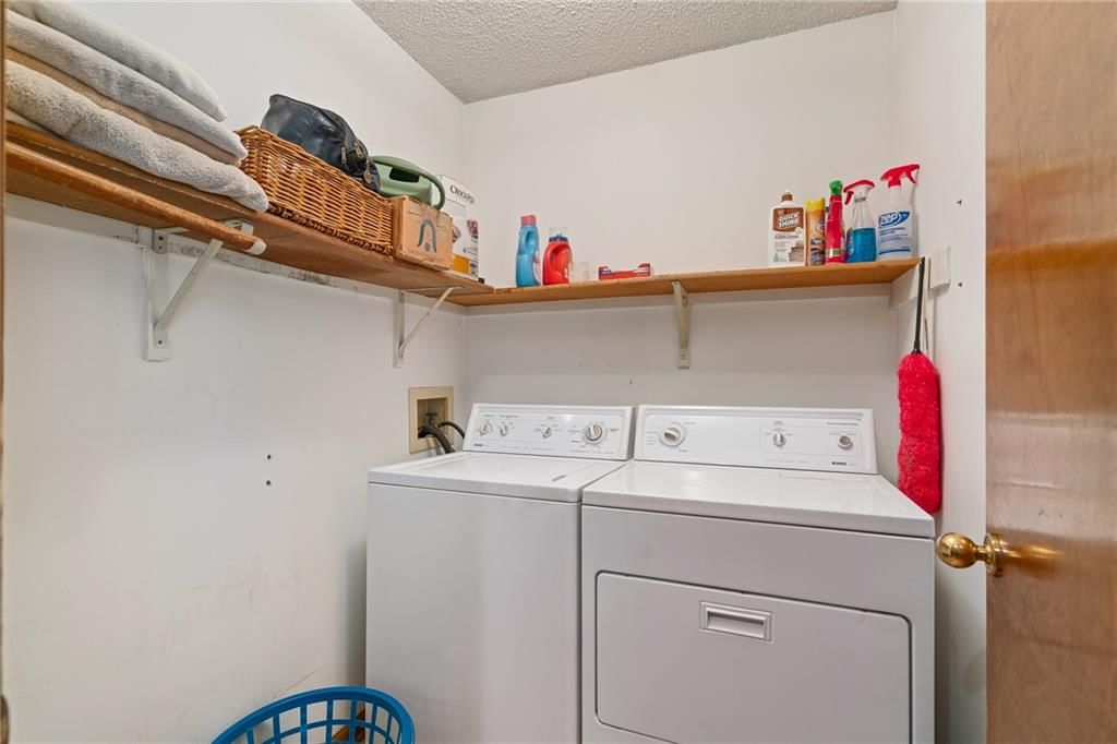 316 N Pinon Street — photo 26