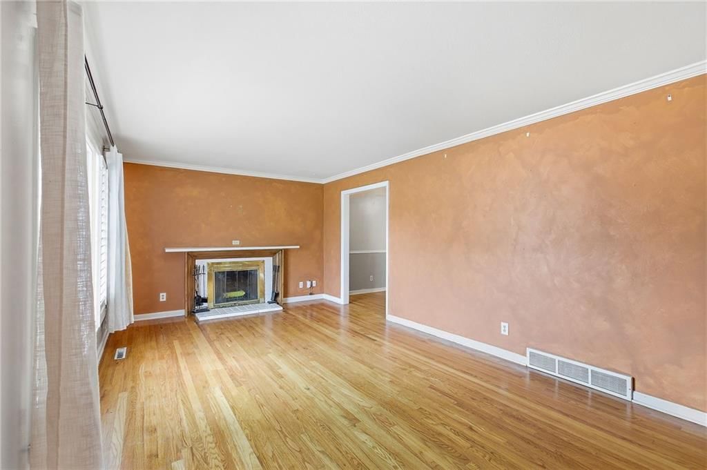 4937 NE Chouteau Drive — photo 7