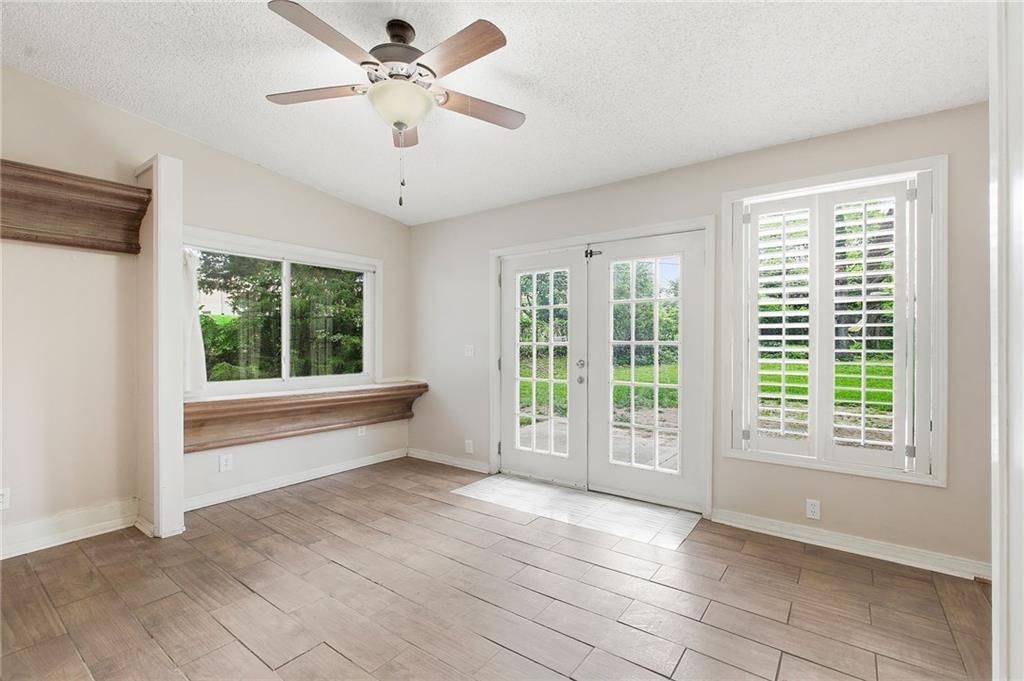 4937 NE Chouteau Drive — photo 20