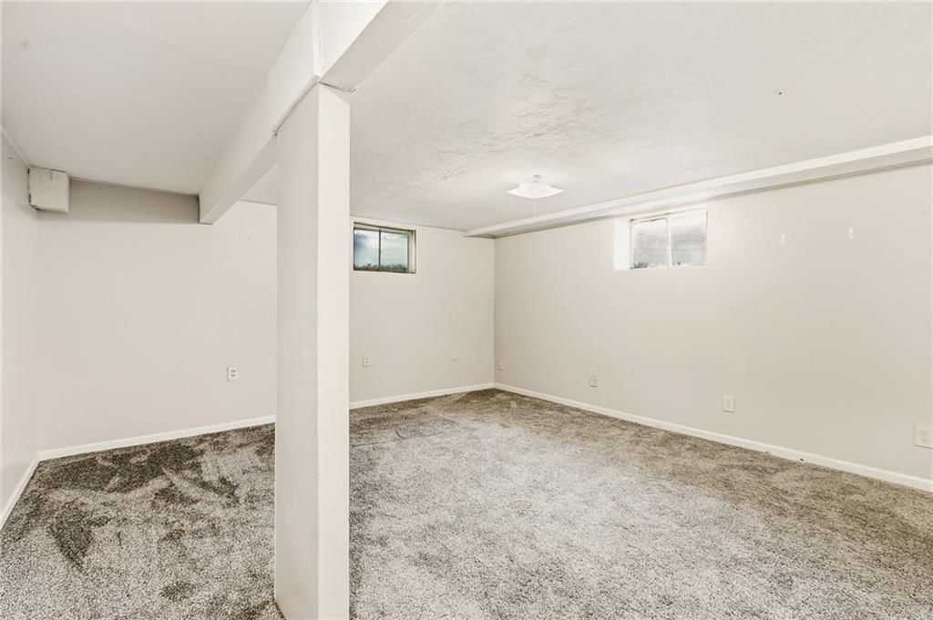 4937 NE Chouteau Drive — photo 25