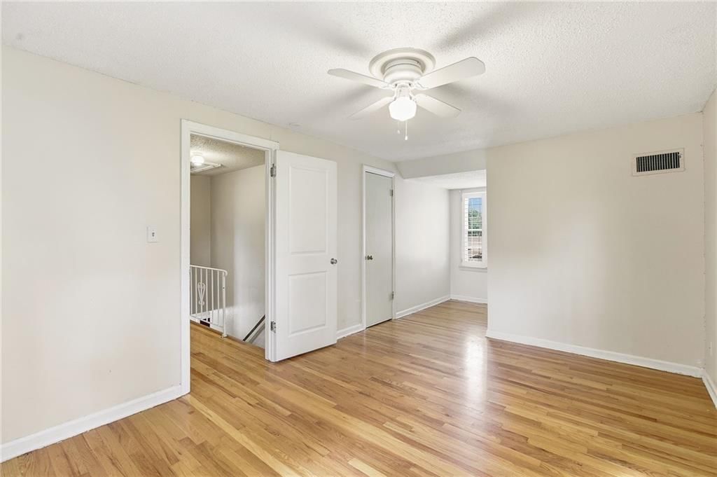 4937 NE Chouteau Drive — photo 28