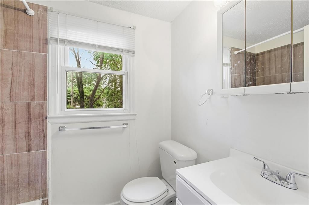 4937 NE Chouteau Drive — photo 30