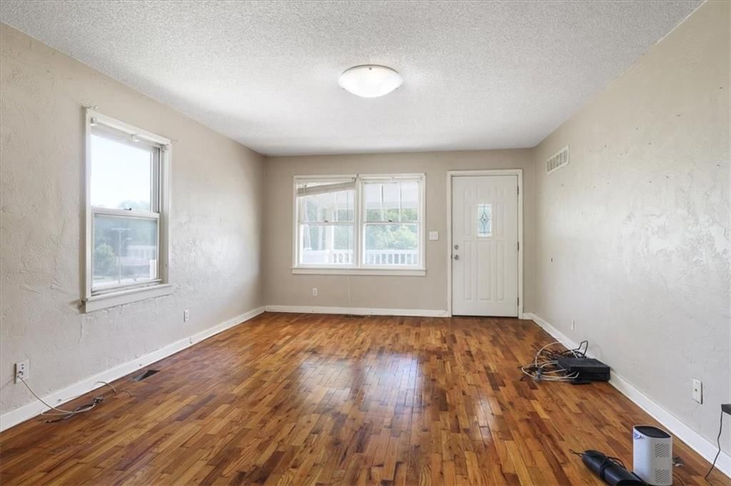 3622 N Garfield Avenue — photo 8
