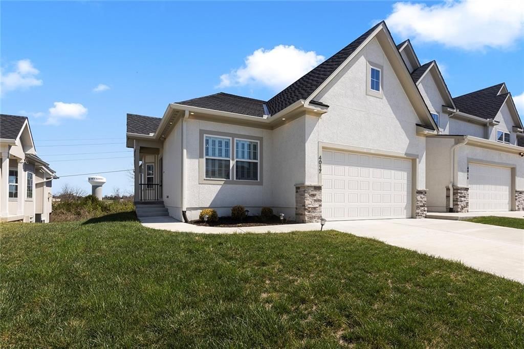 4017 NE Sagamore Drive — photo 2