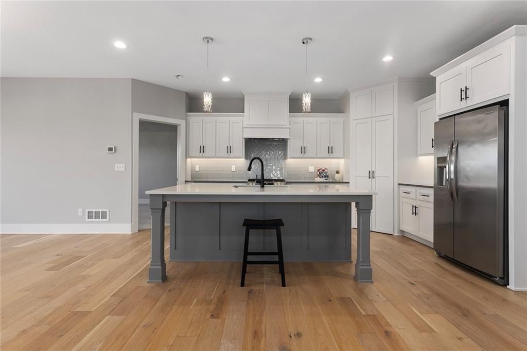 4017 NE Sagamore Drive — photo 5