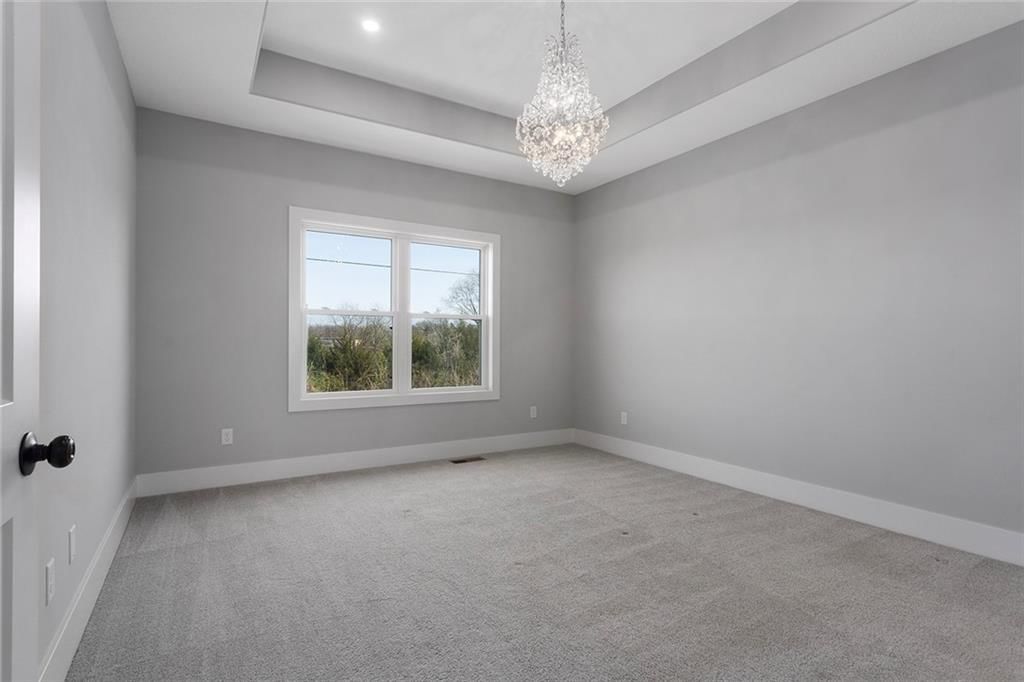 4017 NE Sagamore Drive — photo 10