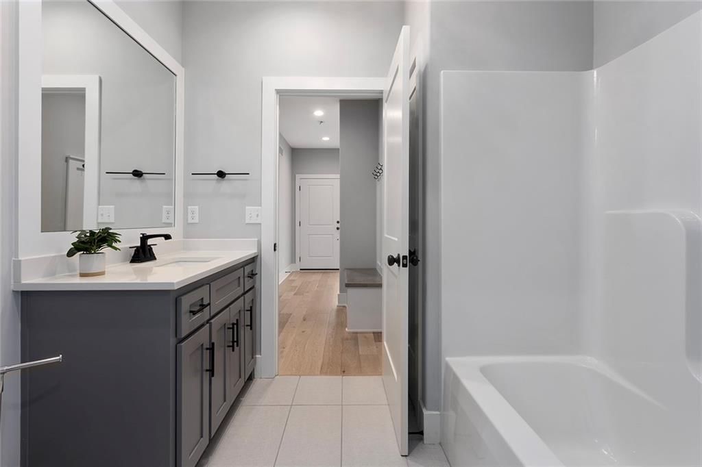 4017 NE Sagamore Drive — photo 18