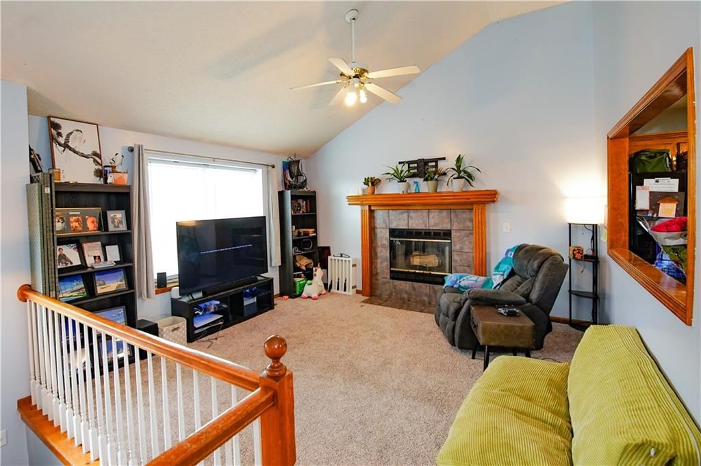 1405 Magnolia Drive — photo 2