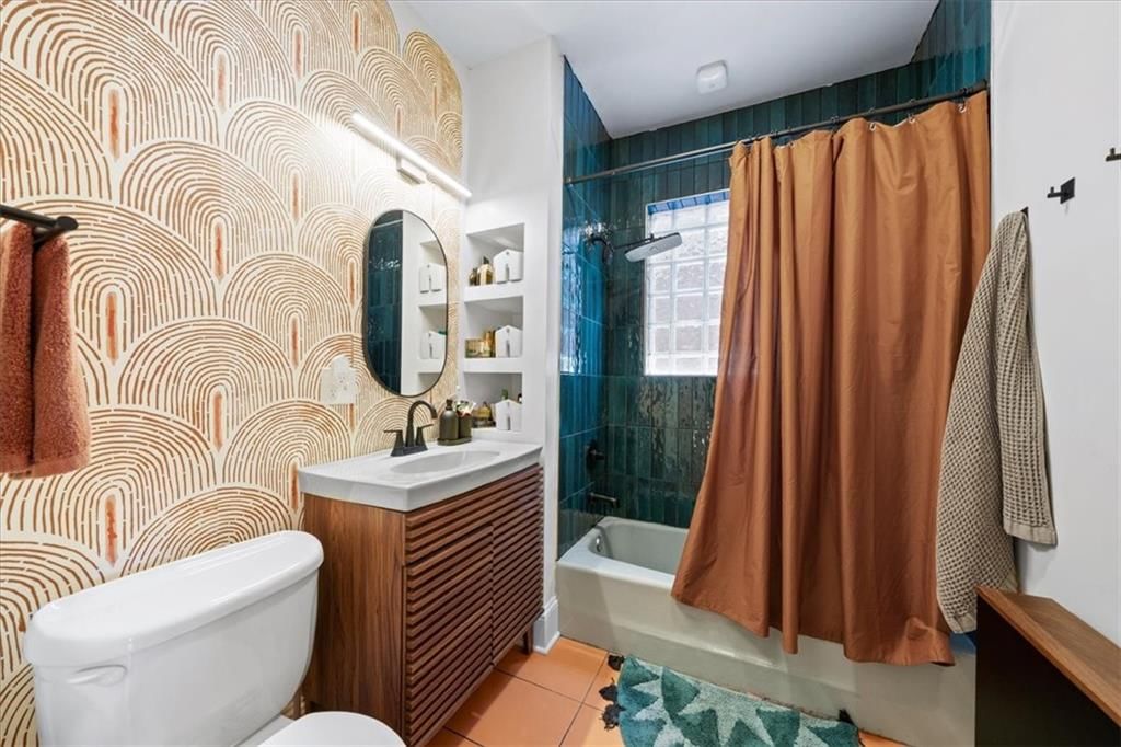 713 W 20th Street — photo 15