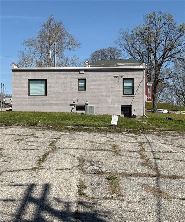 820 Kansas Avenue — photo 6