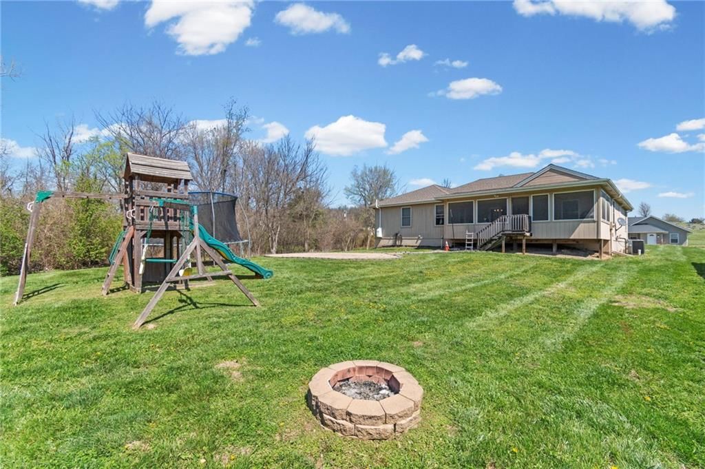206 Krause Street — photo 29