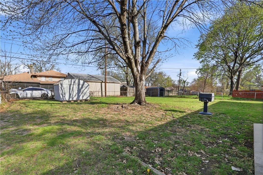 4709 Evanston Avenue — photo 22