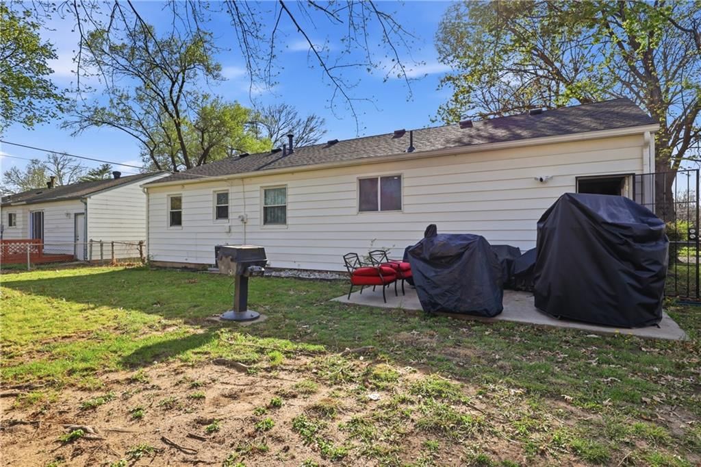 4709 Evanston Avenue — photo 23