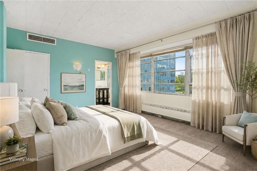 333 W Meyer Boulevard — photo 8