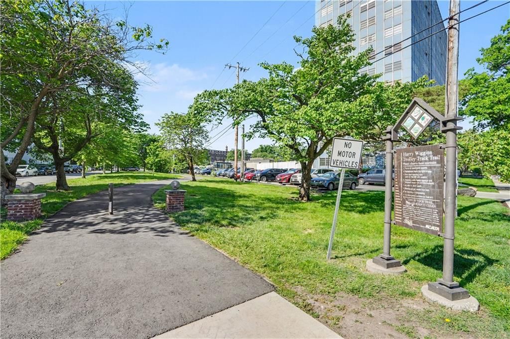 333 W Meyer Boulevard — photo 19