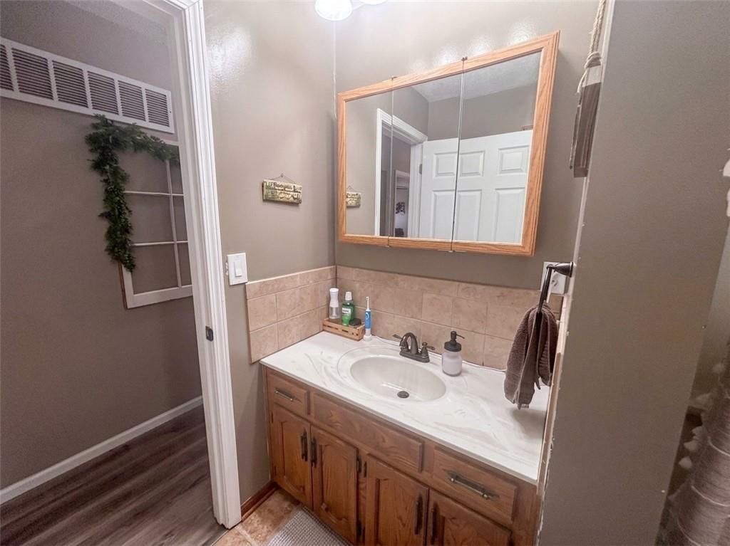 1108 Williams Street — photo 15