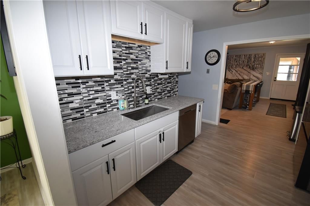 800 W 89th Terrace — photo 11