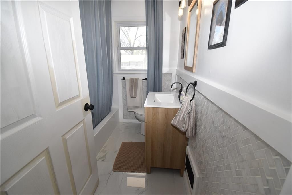800 W 89th Terrace — photo 28
