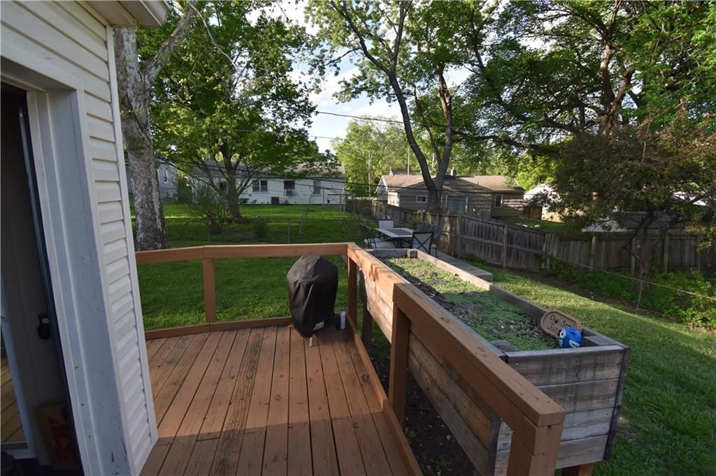 800 W 89th Terrace — photo 44