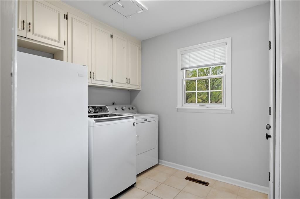 3312 E Colony Square — photo 20
