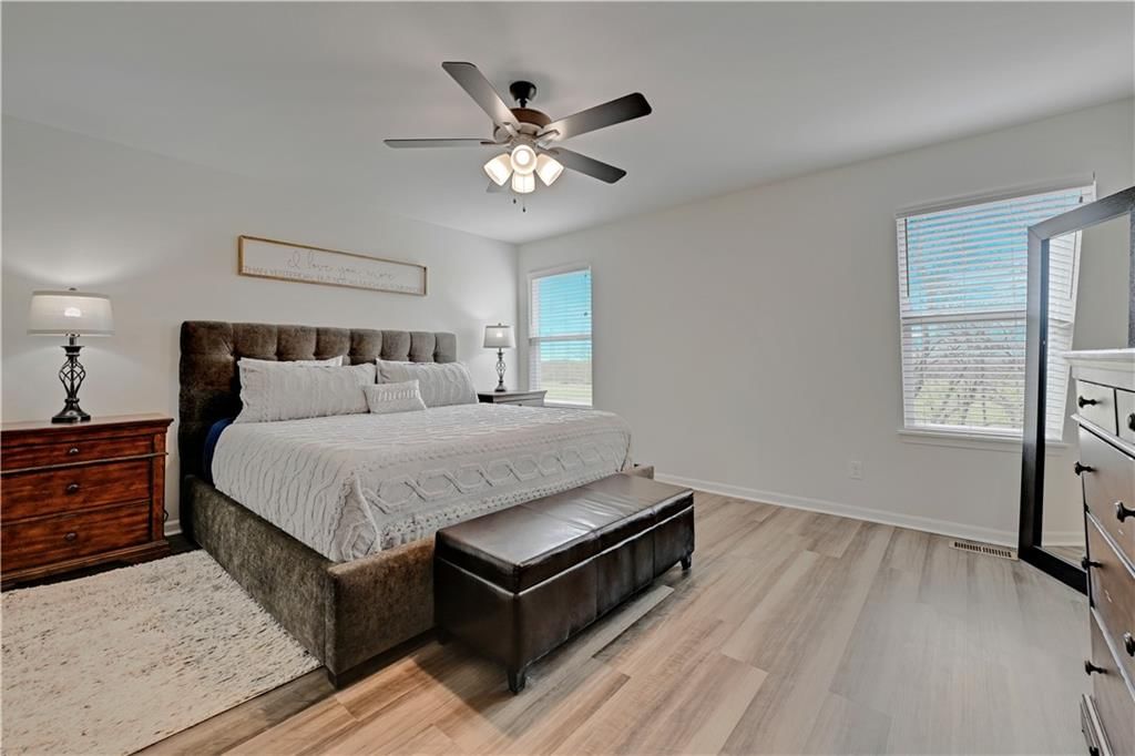 826 Shane Court — photo 18