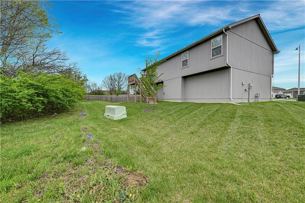 826 Shane Court — photo 31