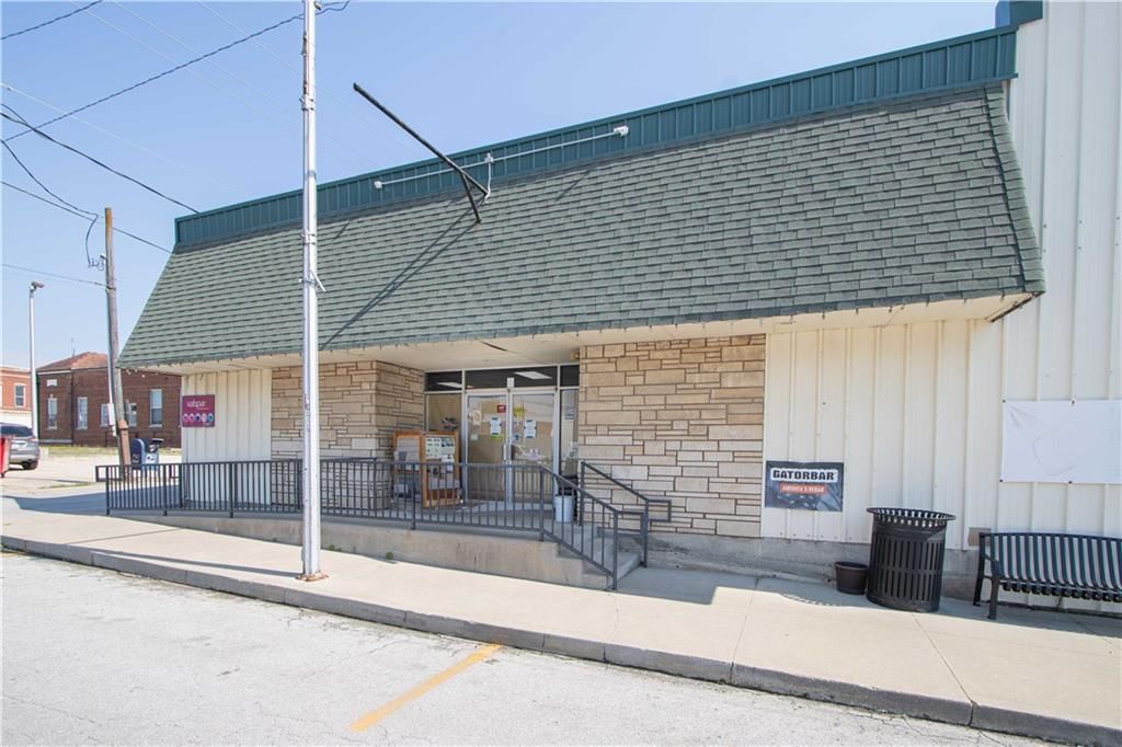 114 E Benton Street — photo 3